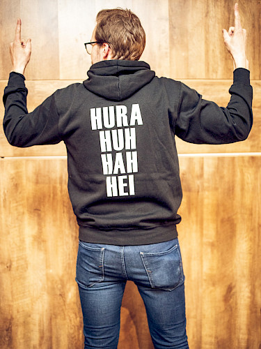Huppari musta "HURA HUH HAH HEI"
